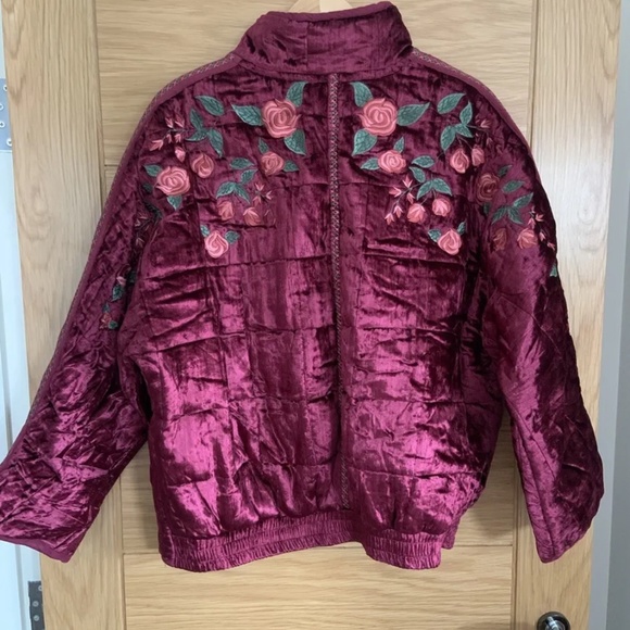 Free People x Anna Sui Dolman Velvet Embroidered Flower Jacket - Picture 4 of 6
